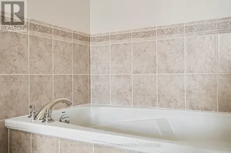 375 Lisgar Street Ottawa ON K2P 0E3