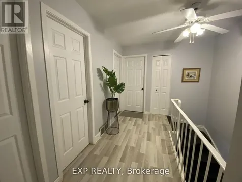 415 Kintyre Private Ottawa ON K2C 3M9