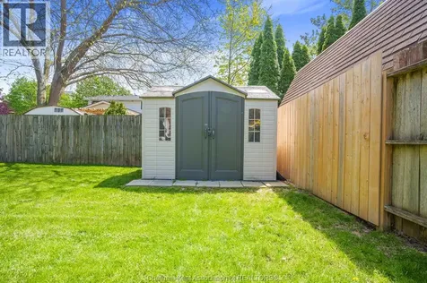 106 University Drive Chatham ON N7L 4V5