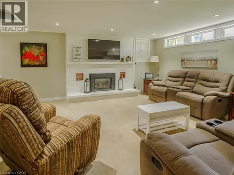 7 Irving Court Port Dover ON N0A 1N4