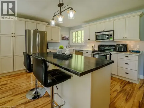 7 Irving Court Port Dover ON N0A 1N4