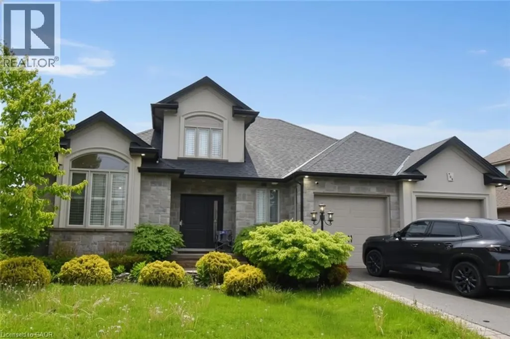 708 Winston Road Grimsby ON L3M 4E8
