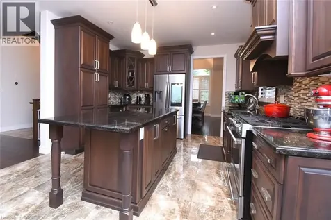 708 Winston Road Grimsby ON L3M 4E8
