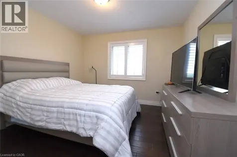 708 Winston Road Grimsby ON L3M 4E8