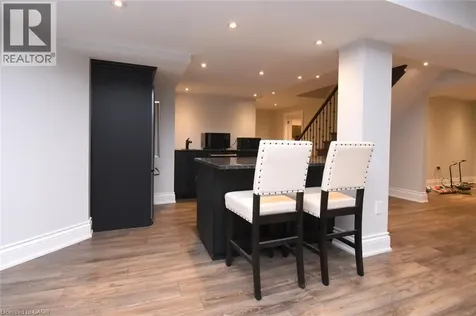708 Winston Road Grimsby ON L3M 4E8