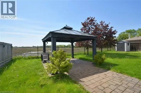 708 Winston Road Grimsby ON L3M 4E8