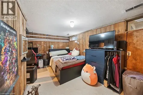 662 Grey Street Brantford ON N3S 4Y4