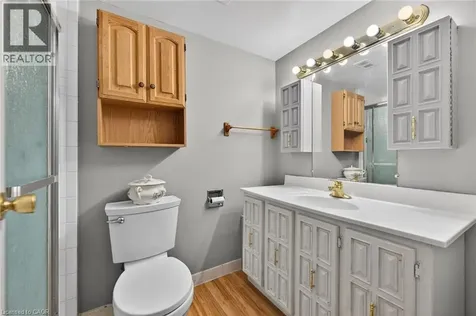 301 Frances Avenue Stoney Creek ON L8E 3W6