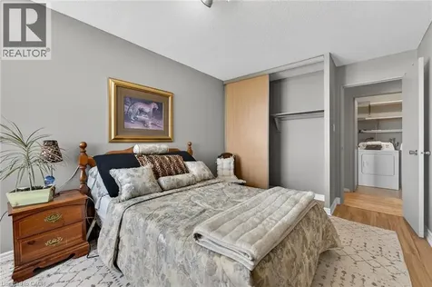 301 Frances Avenue Stoney Creek ON L8E 3W6