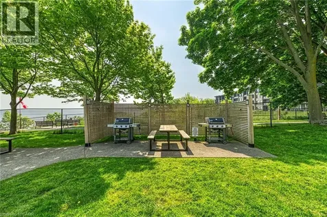 301 Frances Avenue Stoney Creek ON L8E 3W6