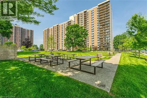 301 Frances Avenue Stoney Creek ON L8E 3W6
