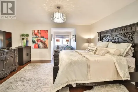 13 Sandy Coast Crescent Wasaga Beach ON L9Z 0G1