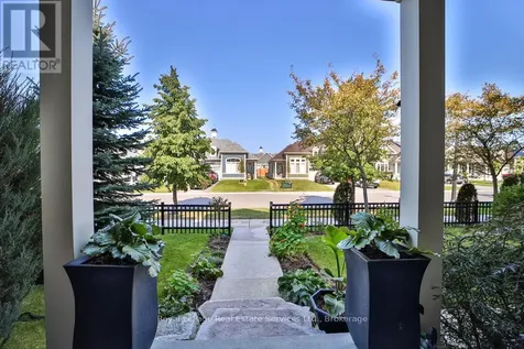 13 Sandy Coast Crescent Wasaga Beach ON L9Z 0G1
