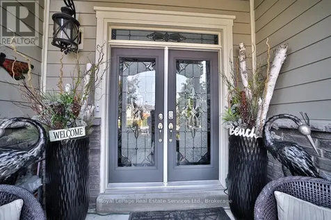 13 Sandy Coast Crescent Wasaga Beach ON L9Z 0G1