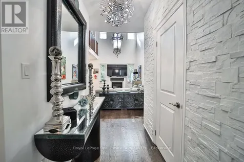 13 Sandy Coast Crescent Wasaga Beach ON L9Z 0G1