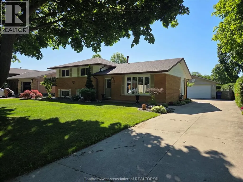 48 Parry Drive Chatham ON N7L 2J2