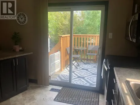 562 Erinbrook Drive Kitchener ON N2E 3M8
