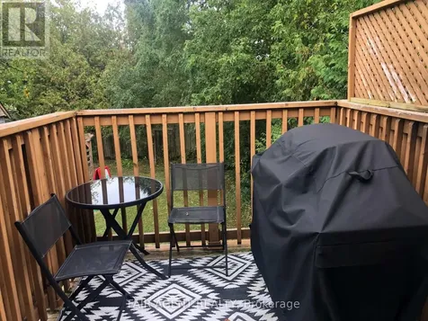 562 Erinbrook Drive Kitchener ON N2E 3M8