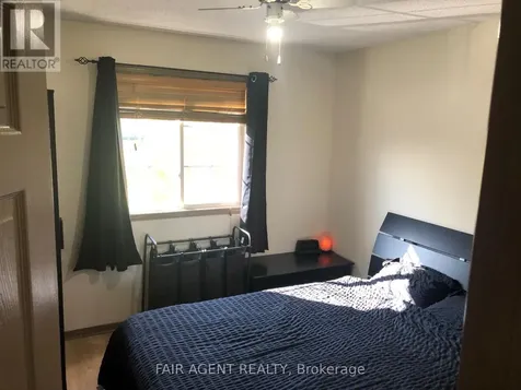 562 Erinbrook Drive Kitchener ON N2E 3M8