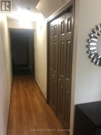 562 Erinbrook Drive Kitchener ON N2E 3M8