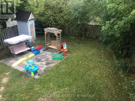 562 Erinbrook Drive Kitchener ON N2E 3M8