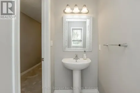 956 Cook Drive Midland ON L4R 0E4