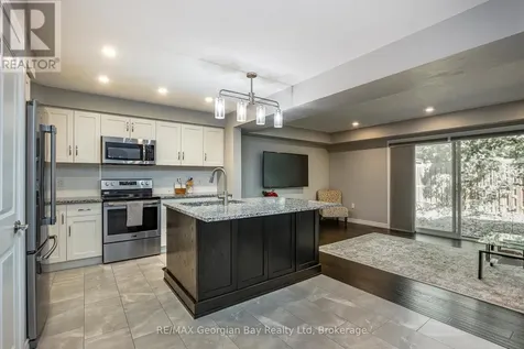 956 Cook Drive Midland ON L4R 0E4