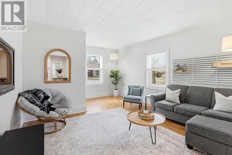 639 Saint Marie Street Collingwood ON L9Y 3L4