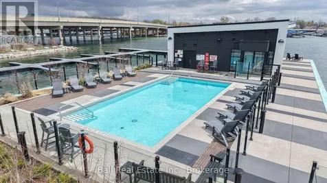 16 Mariners Pier Way Orillia ON L3V 8P4
