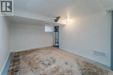 1422 Elsmere Avenue Windsor ON N8X 4G9