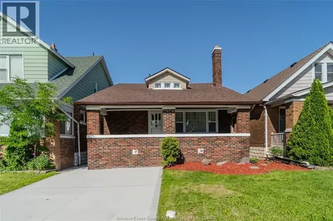 1422 Elsmere Avenue Windsor ON N8X 4G9