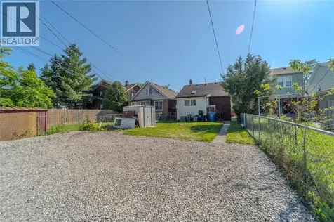 1422 Elsmere Avenue Windsor ON N8X 4G9