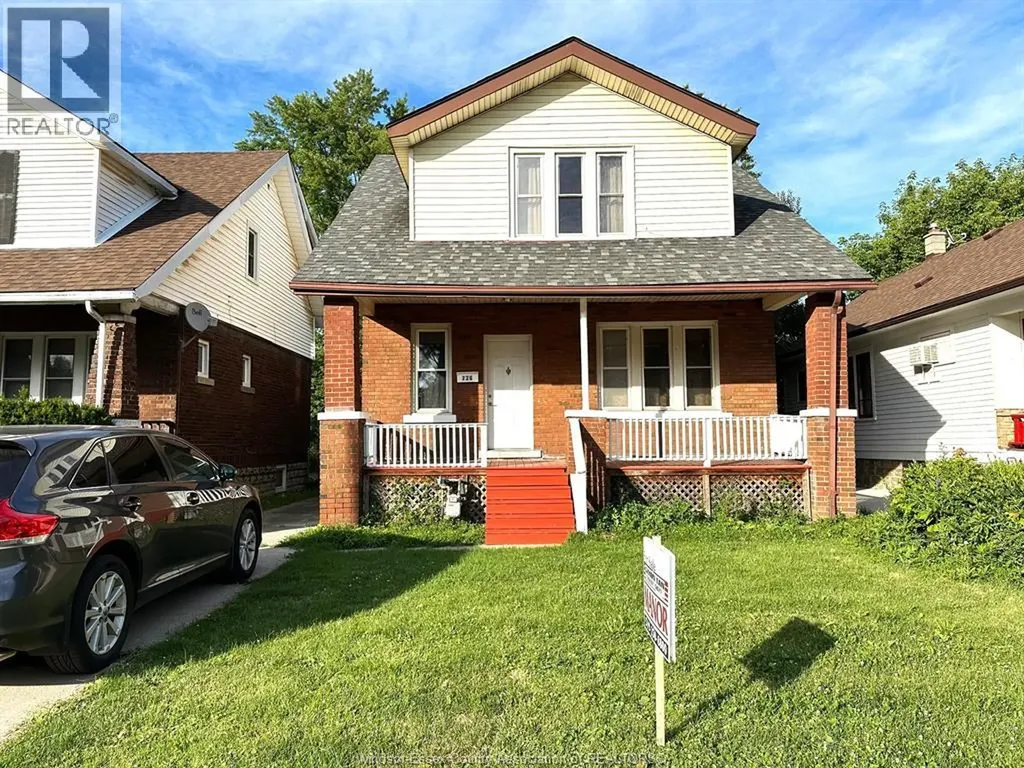 726 Partington Windsor ON N9B 2N7