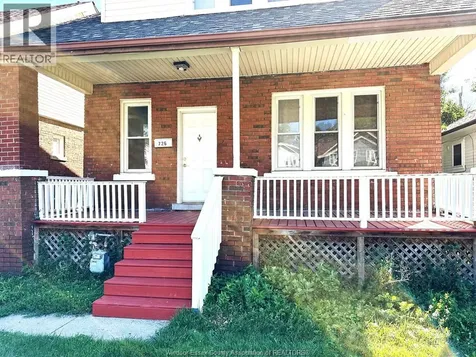 726 Partington Windsor ON N9B 2N7