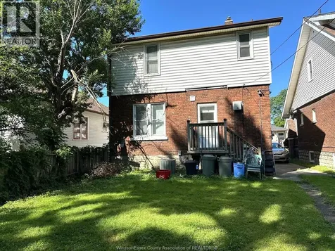 726 Partington Windsor ON N9B 2N7