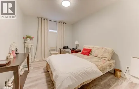 52 Edgehill Drive Kitchener ON N2P 2C6