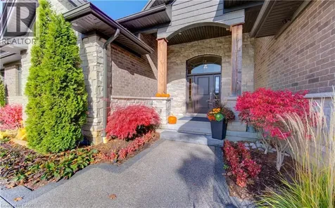 52 Edgehill Drive Kitchener ON N2P 2C6