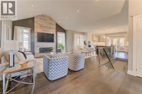 52 Edgehill Drive Kitchener ON N2P 2C6
