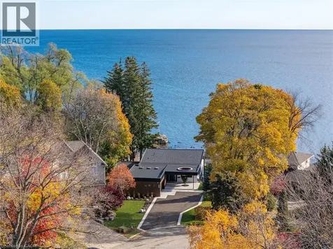 121 Edgecliffe Place Burlington ON L7L 3Z2