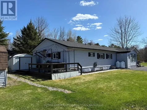 9 Patterson Boulevard Rideau Lakes ON K0G 1E0