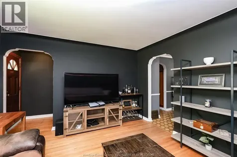 1518 Olive Road Windsor ON N8Y 4M5