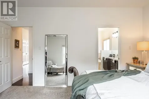 19 Hossie Terrace Stratford ON N5A 8B6