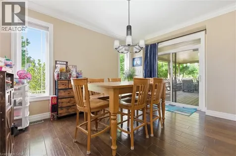901 Valebrook Court Kitchener ON N2A 0E5