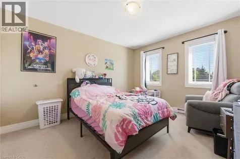 901 Valebrook Court Kitchener ON N2A 0E5