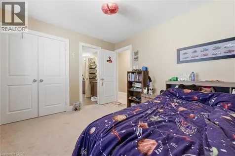 901 Valebrook Court Kitchener ON N2A 0E5