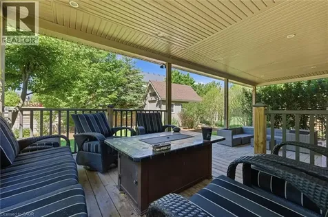 901 Valebrook Court Kitchener ON N2A 0E5