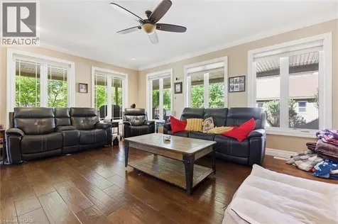 901 Valebrook Court Kitchener ON N2A 0E5
