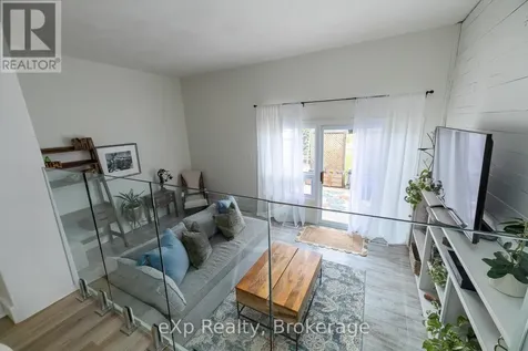 563 Tenth Street Collingwood ON L9Y 4K6