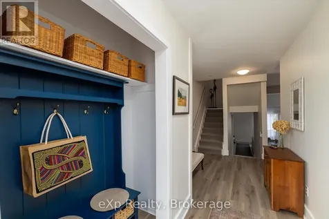 563 Tenth Street Collingwood ON L9Y 4K6