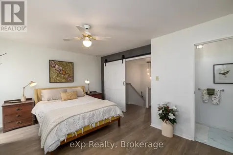 563 Tenth Street Collingwood ON L9Y 4K6